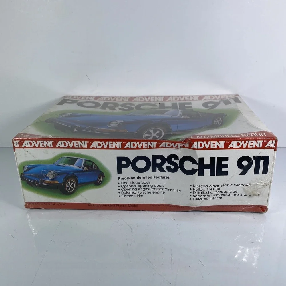Advent Porsche 911 1/25 Scale Sealed Plastic Model Car Kit USA Hobby Garage Gift